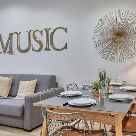 Апартаменты Cosy Apartment- 6p- Folies Bergeres *