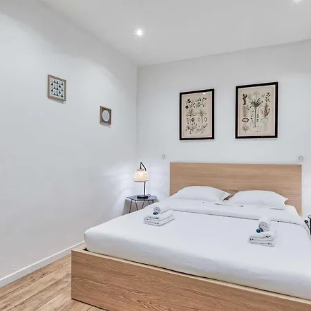 Апартаменты Cosy Apartment- 6p- Folies Bergeres
