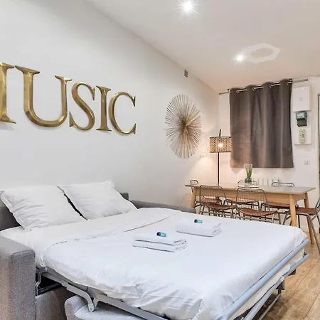 Cosy Apartment- 6p- Folies Bergeres Апартаменты